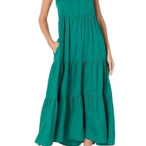 Elegant Green Maxi Dress